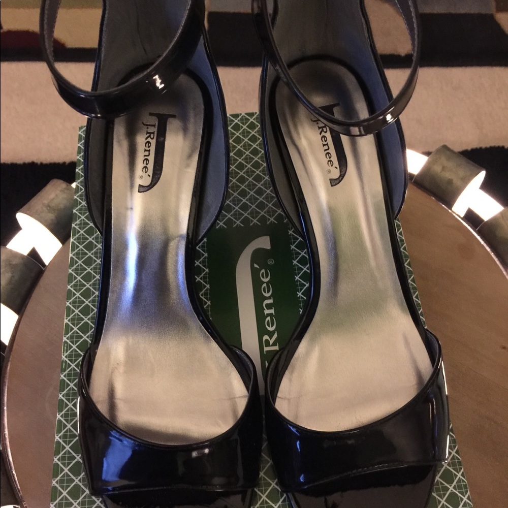 Women’s J Renee’  SITARA-JJ Black Pumps, size 12M